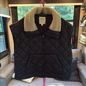 Dylan Black Vest with Cream Plush Collar small fits most sizes